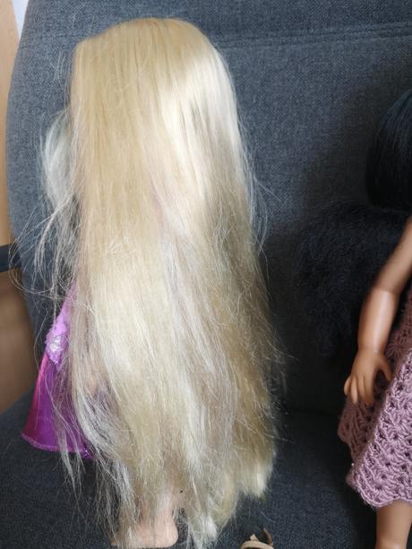 Bábika zlatovláska, 