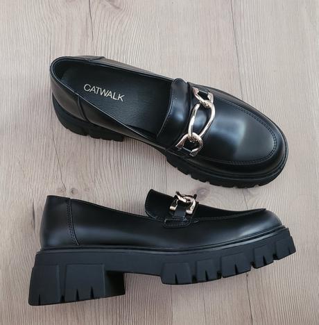 Mokasíny catwalk, 37