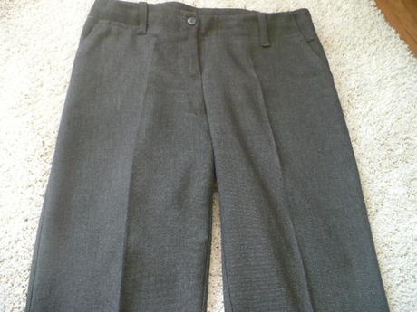 Hnedé trištvrtové nohavice, s