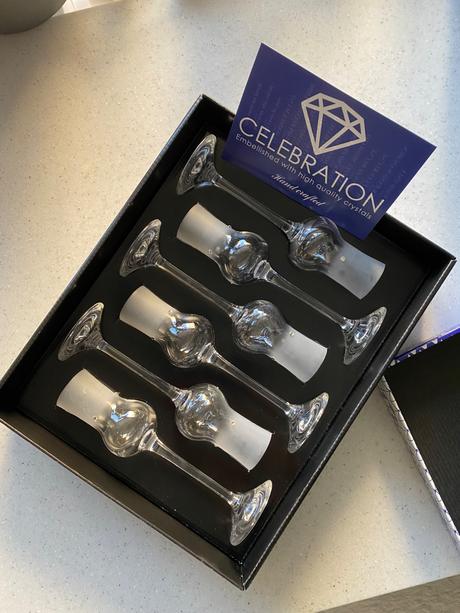 Poháre štamperlíky na stopke, 