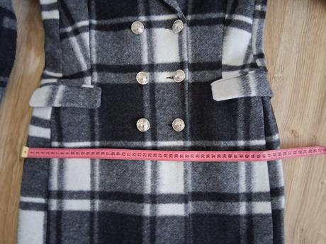 Kockovaný kabát, sinsay,s