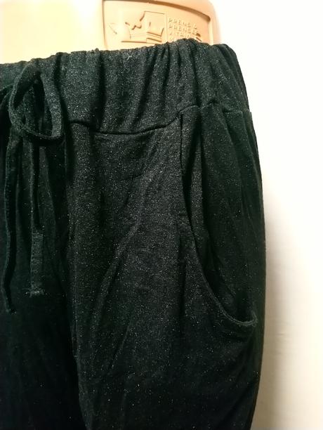Dámske lesklé čierne rayon nohavice, sisters, s