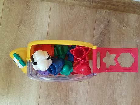 Hudobny slimak s kockami fisher price, 