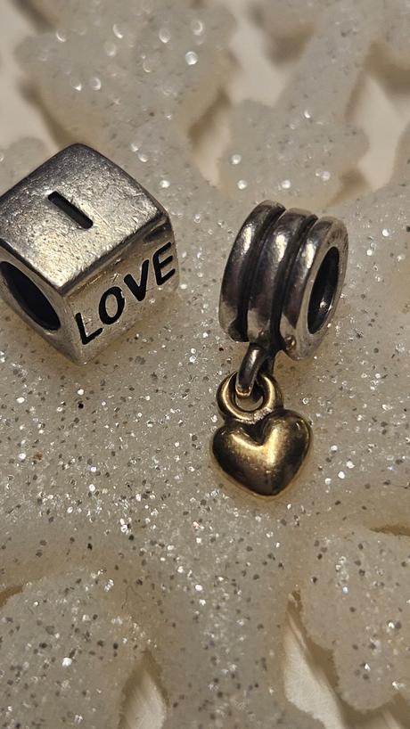 Pandora bicolor 2x srdieckove, pandora