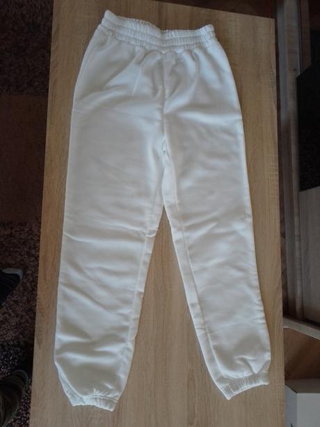 Hrubé dámske tepláky nové, m