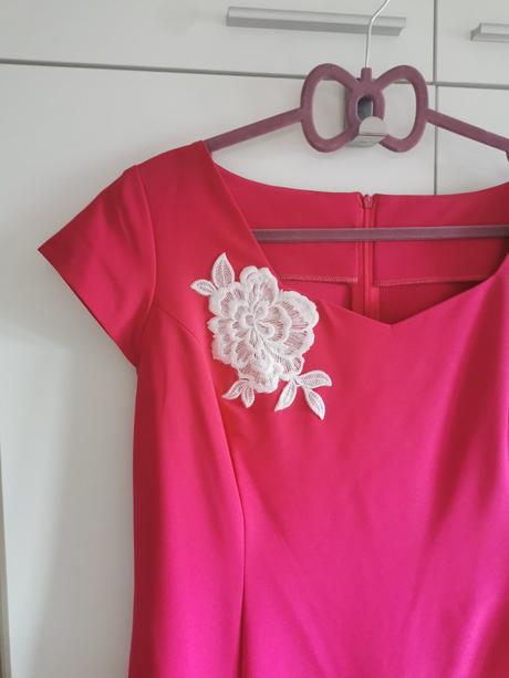 Cyklamenove šaty, 44