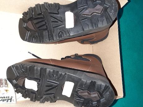 Vysoke zimne topanky, 33