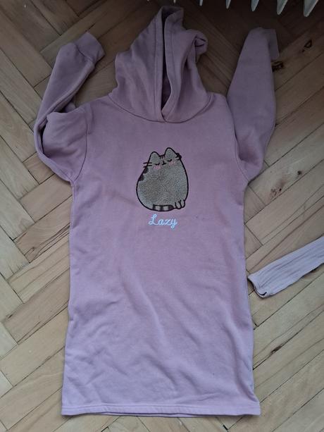 Mikinové šaty, 158