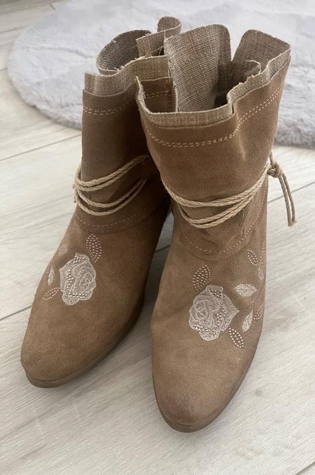 Prechodne topanky, baťa,40