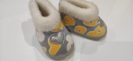 Dojčenské papuče, <17
