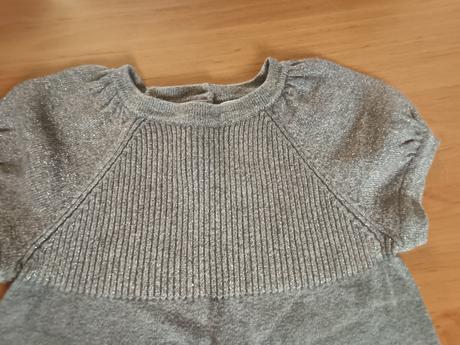 Jemné pletené šaty, 104