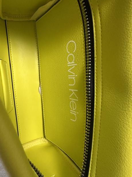 Limetková kabelka na rameno zn. calvin klein, calvin klein