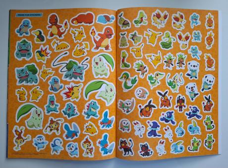 Knižka "pokémon" s aktivitami a nálepkami,