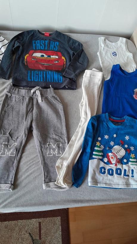 Balík oblečenia 92-98+čiapky, ponožky, xs