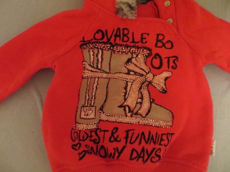 Červená mikina, 80