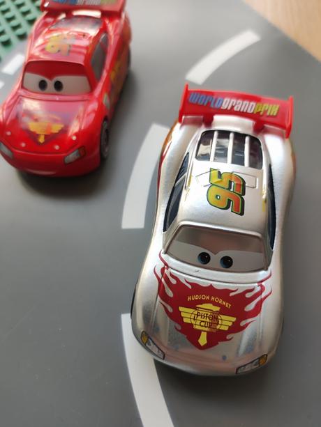 Cars blesk mcqueen autá,