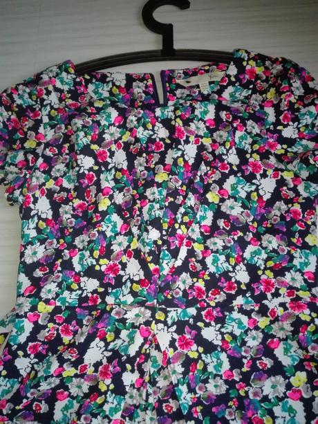 Znackove saty yumi, yumi,38