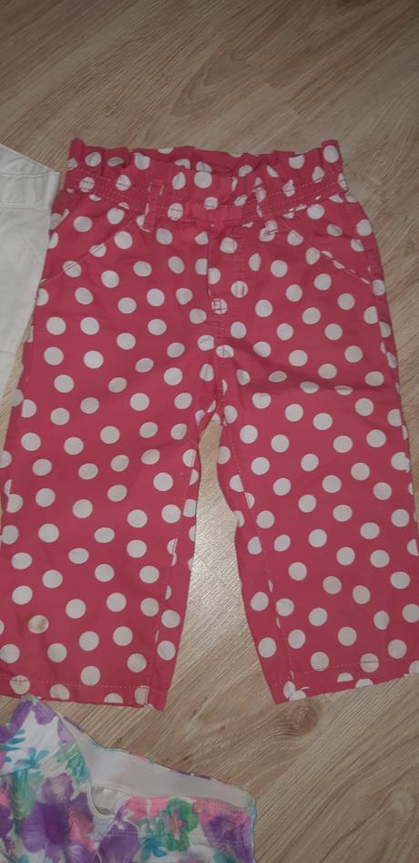 Kraťasy 4ks,predaj zvlášť, 104