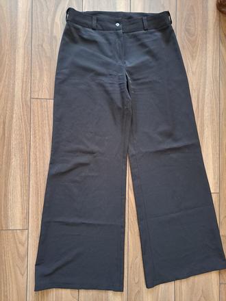 Široké nohavice, 42