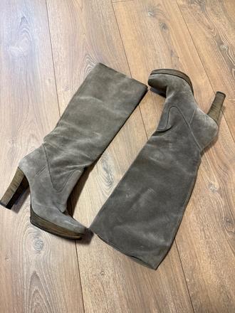 Čižmy z brúsenej kože, 39