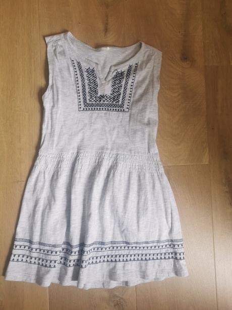 Letne lahke saty, 98