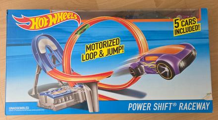 Autodráha hotwheels,