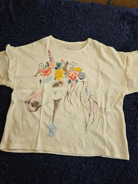 7ks tričiek 146-152, 146