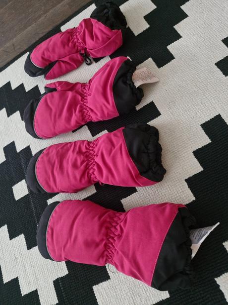 Skvele hrejive rukavice-palciaky na 6-8r. a 8-10r., 128