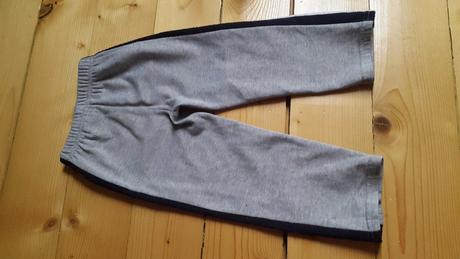 Flaušové tepláčky, 92