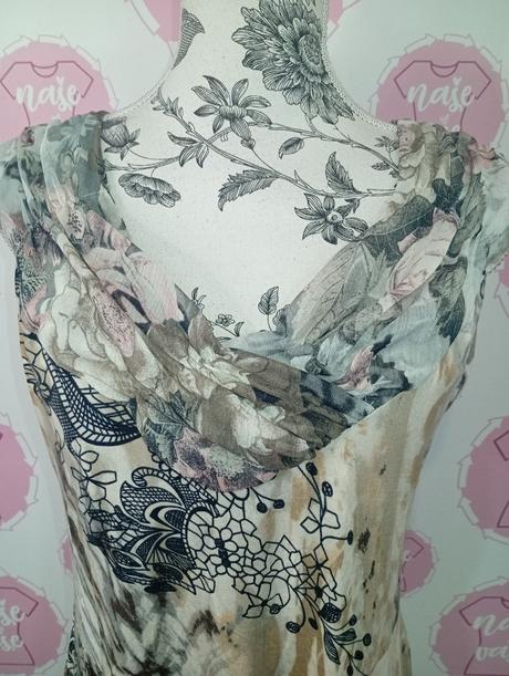 Vzorované šaty, 42