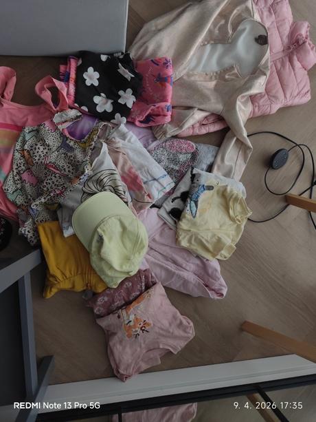 Balík oblečenia na doma, 122–134