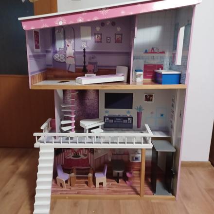 Domček pre bábiky, 