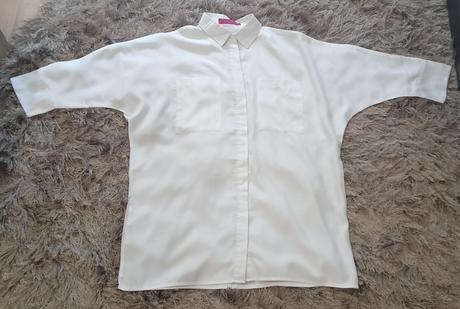 Biela dlhšia košeľa, 