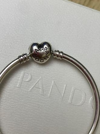 Pandora srdiečkovy naramok, pandora