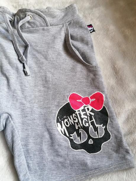 Kraťasy monster high, 128