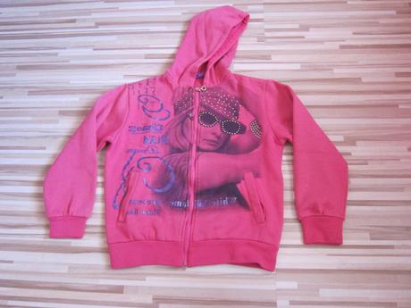 Mikina hrubšia, 152