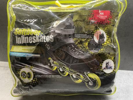 Predám kolieskové korčule aj chrániče, 44