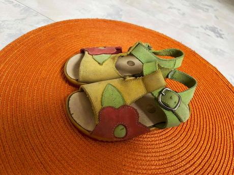 Kožené sandálky 24/25, 24