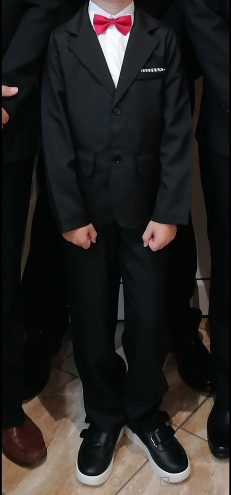 Chlapčenský oblek, 134