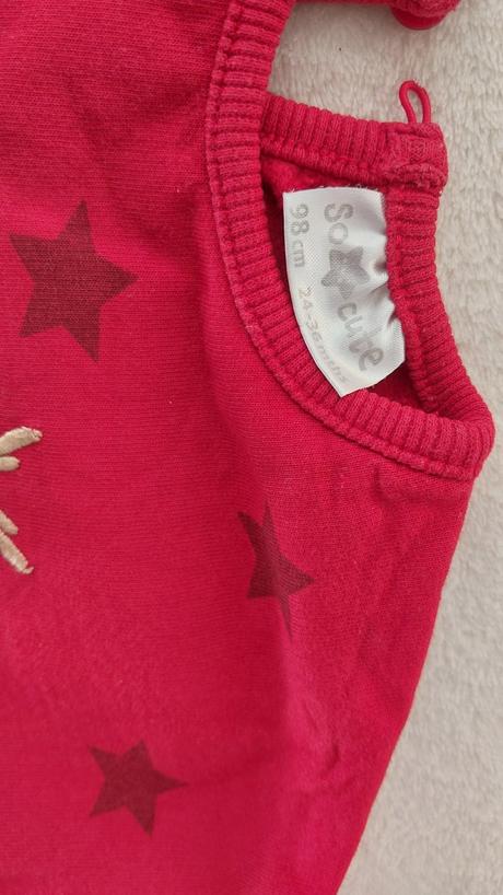 Šaty vianočné, 98