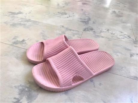 Odpružené kvalitné šľapky, 37