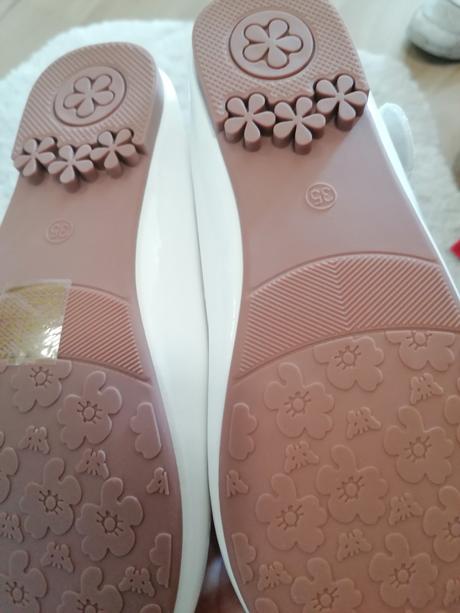 Balerinky 35, 35
