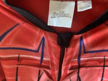 Overal spiderman, 128