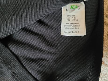 Tričko čierne vrubkovane, lindex,128