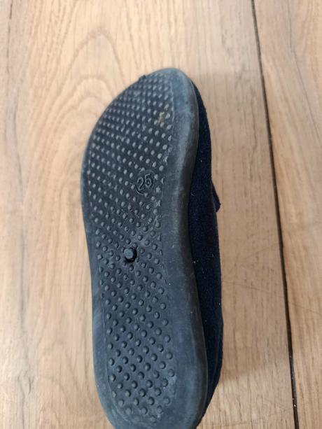 Chlapčenské papučky, 25