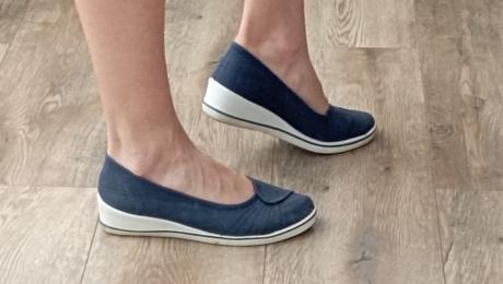 Plátené balerínky na vyvýšenom podpätku, 37