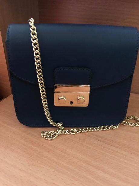 Konečná cena kozenna kabelka s retiazkou, 