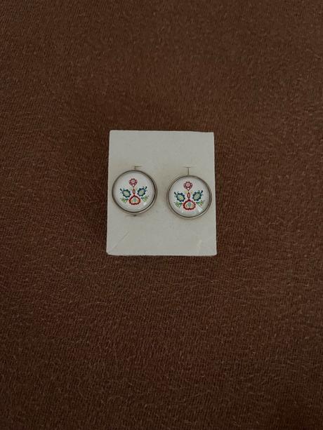 Folklórne náušnice,