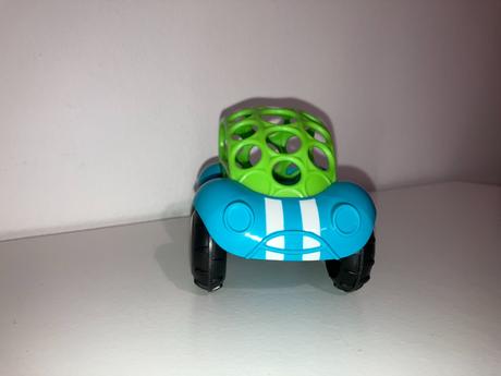 Oball hračka autíčko rattle & roll, modré , 3m+,