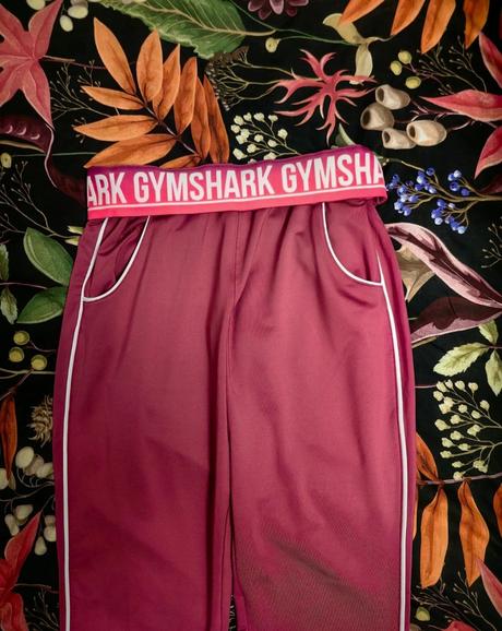 Fitness tepláky značkové, s